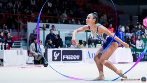 milanese forza e coraggio sella viola un nastro sfe09843a copia simone ferraro ph